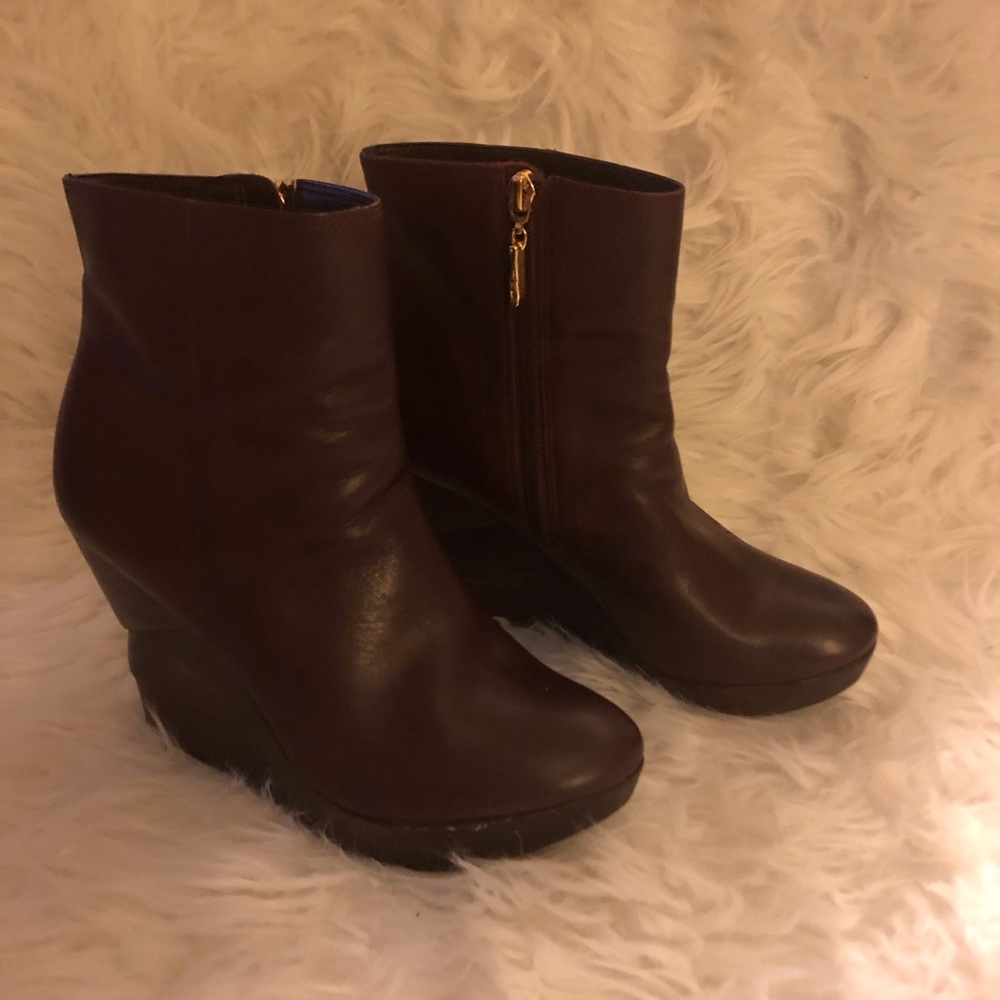 DVF Opalista Stacked Wedge Bootie Sz. 7